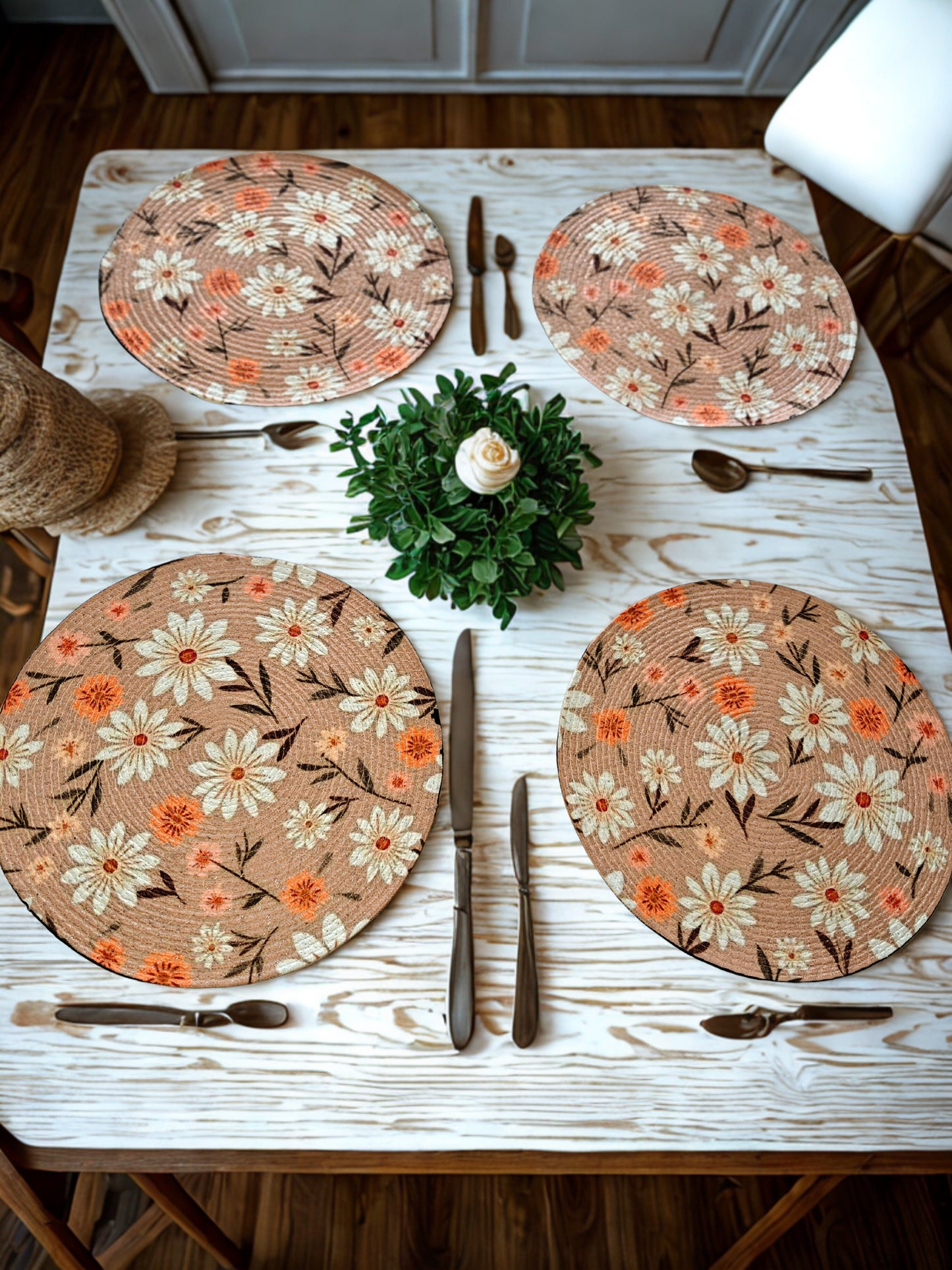 Aara – Floral Round Mats - (Set of 4)