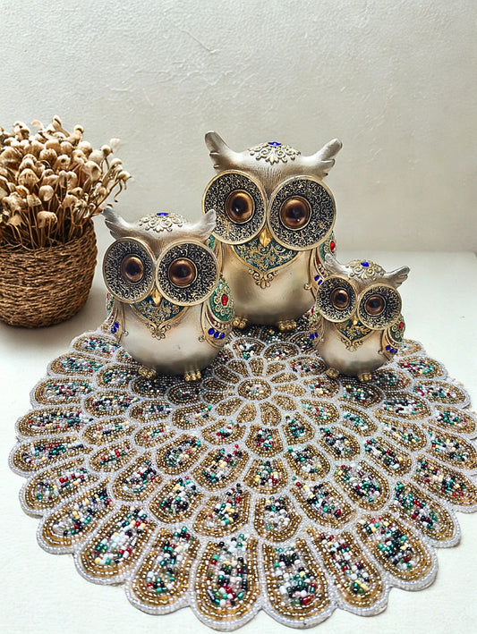 The Radiant Watchers