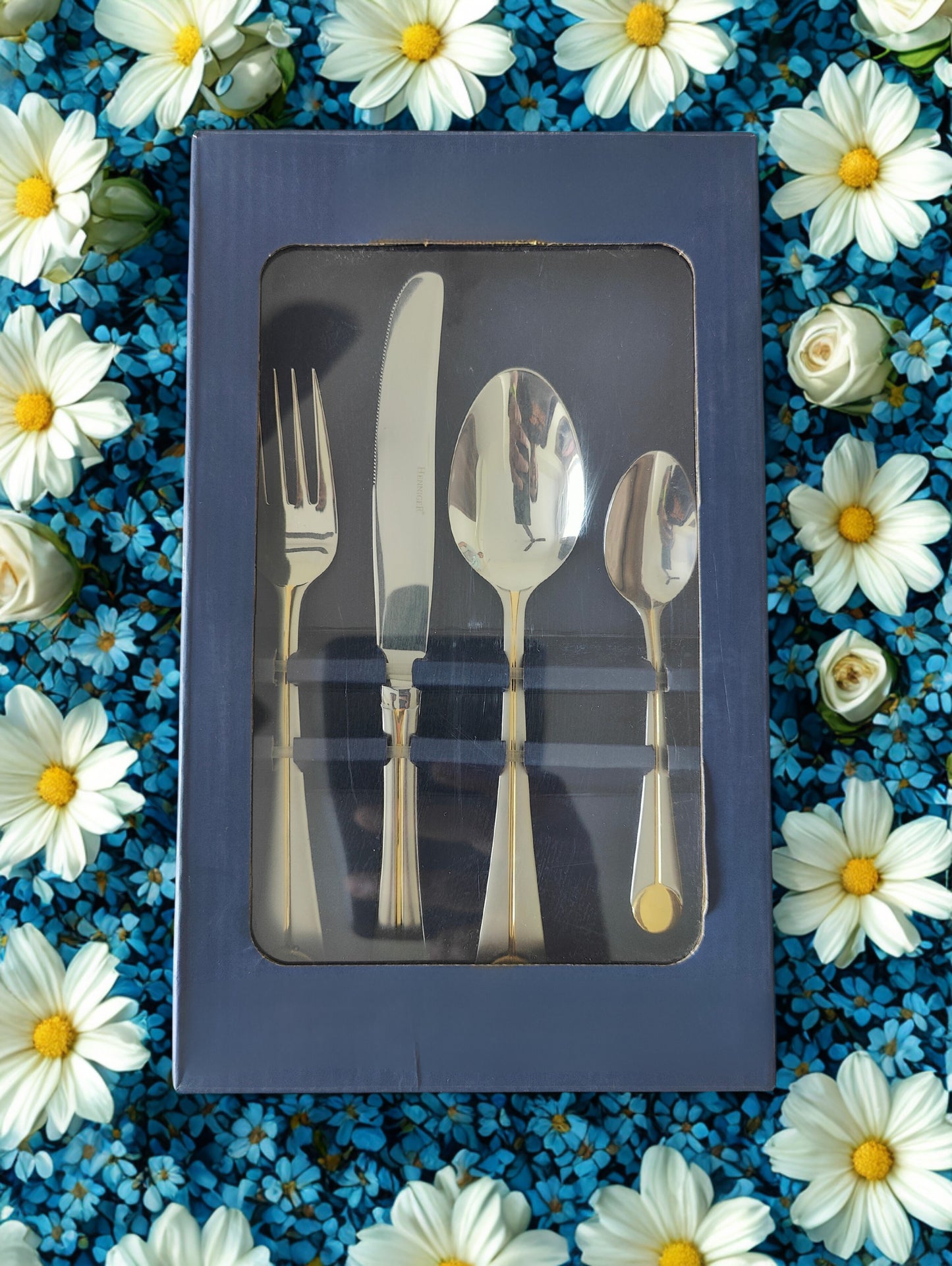 The Maharani's Garden Banquet Set